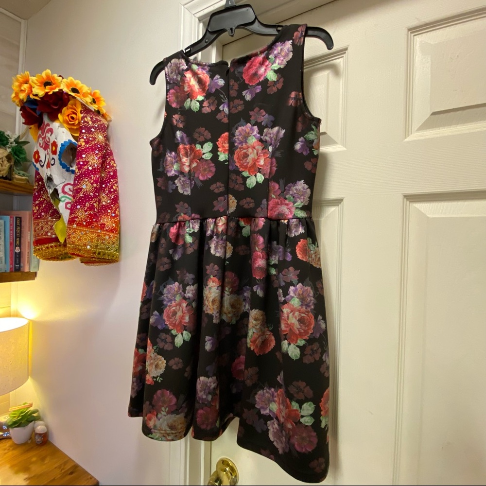Bows & Sequins Small Floral Dress Metallic Sheen Cocktail Dress